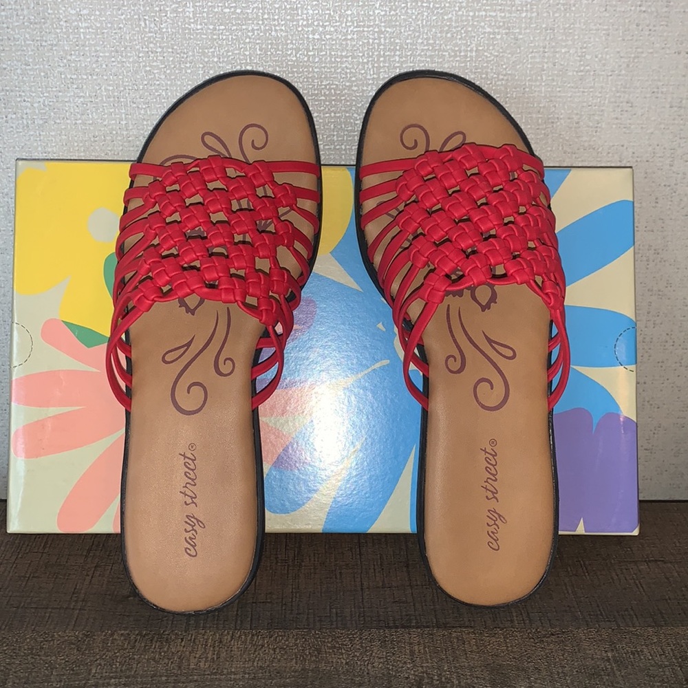 (3 for $20) NWT IN BOX EASY STREET SANDALS